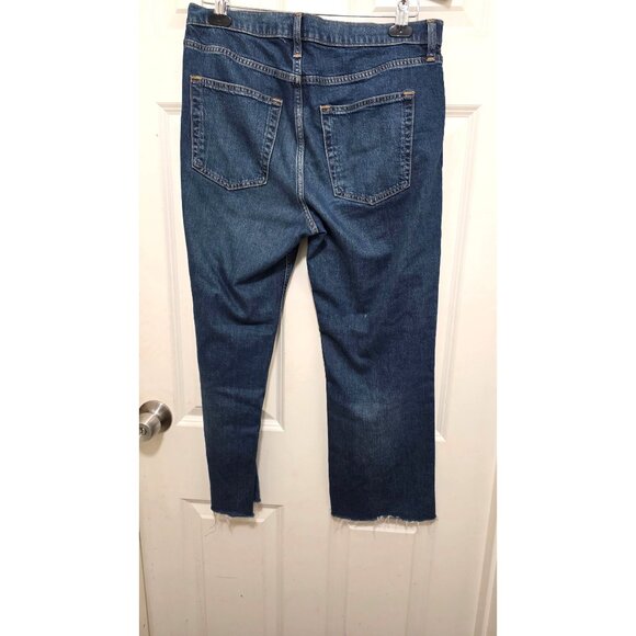 Gap 90s Loose Mid Rise Blue Denim Jeans Size 29 /8R Raw Hem Distressed - Picture 3 of 8